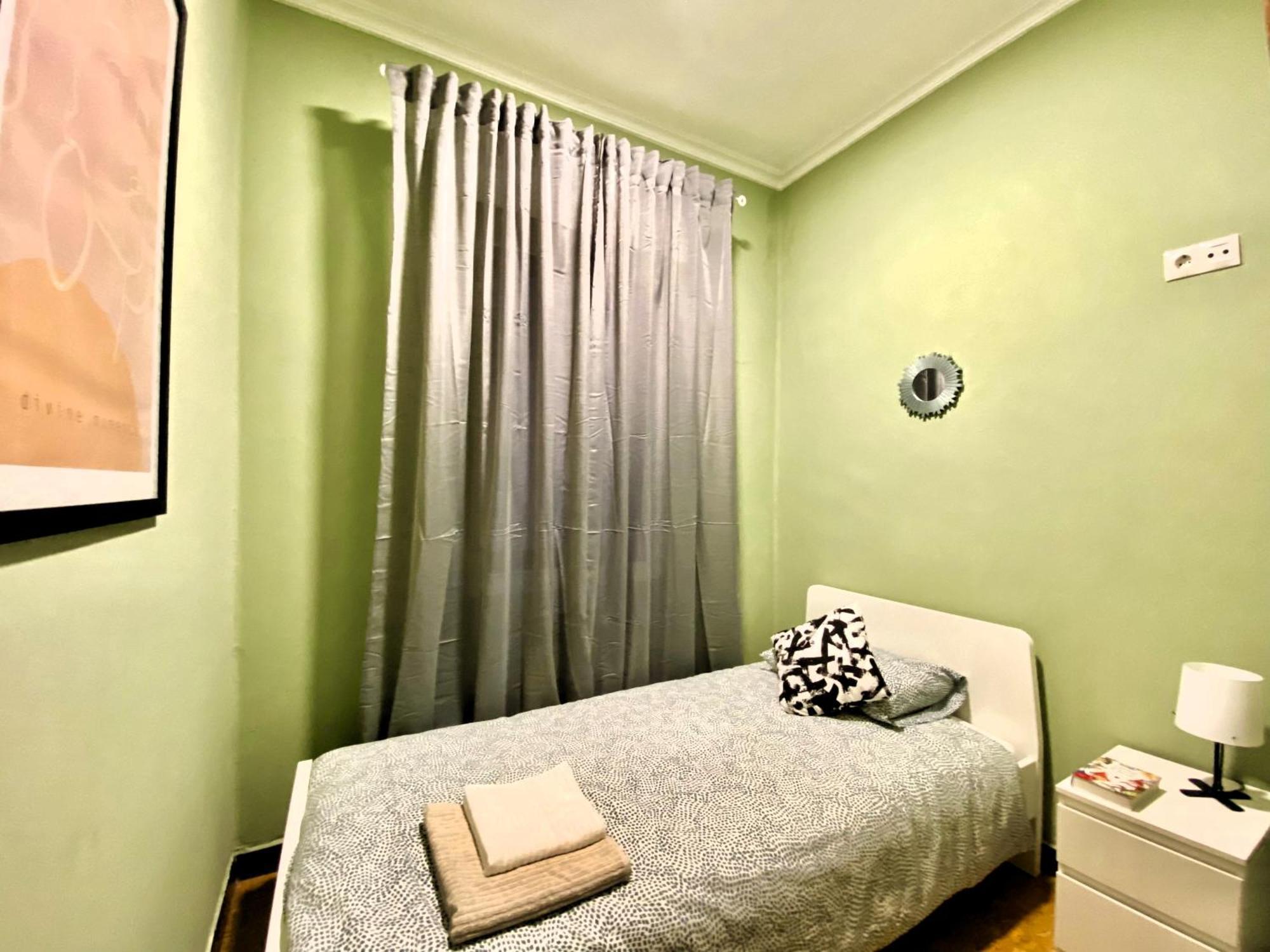 Amplio Apartamento Con Dos Patios Gijón Eksteriør bilde