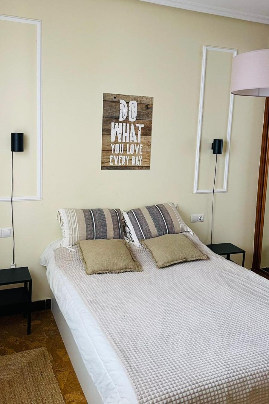 Amplio Apartamento Con Dos Patios Gijón Eksteriør bilde