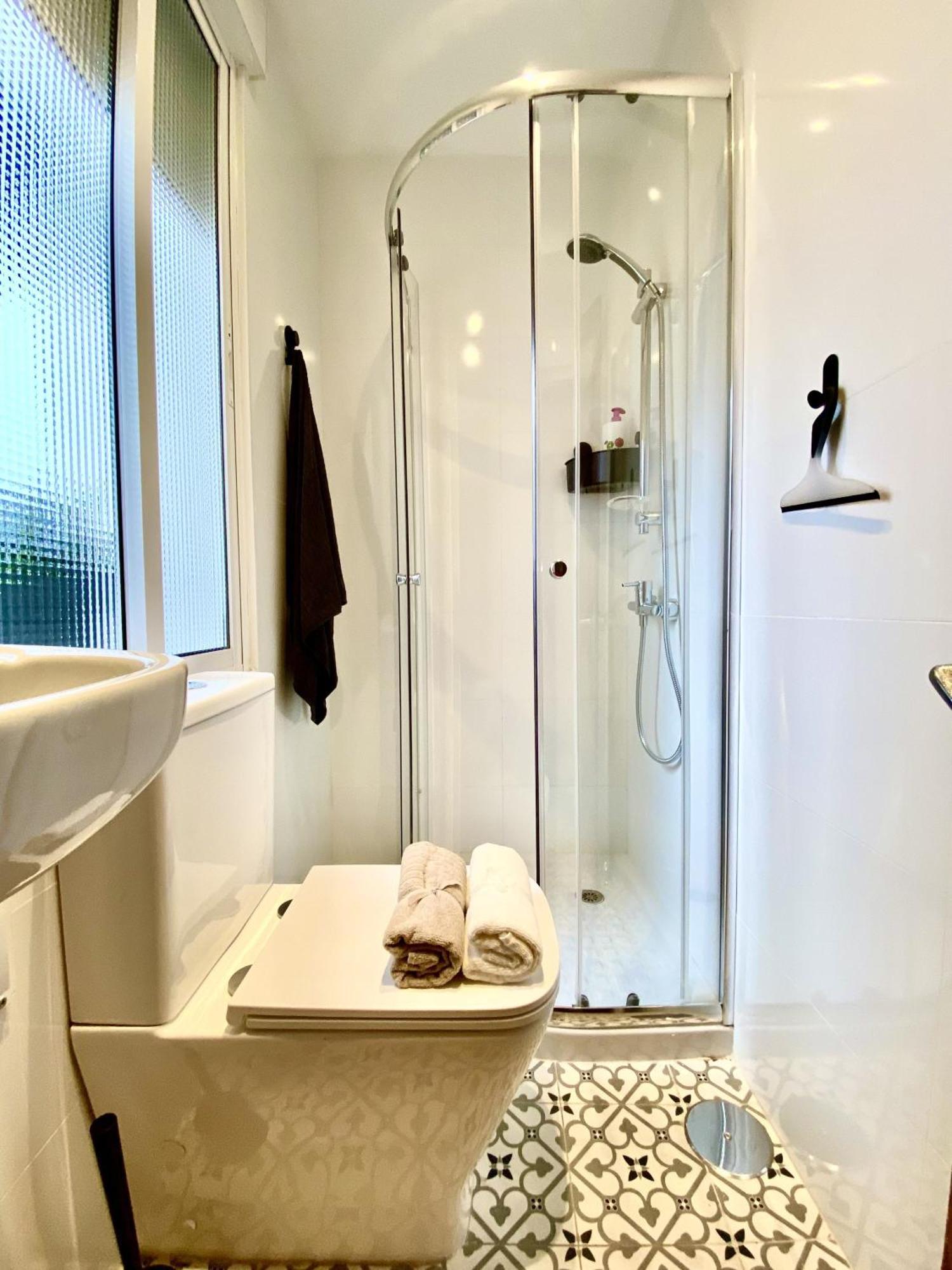 Amplio Apartamento Con Dos Patios Gijón Eksteriør bilde